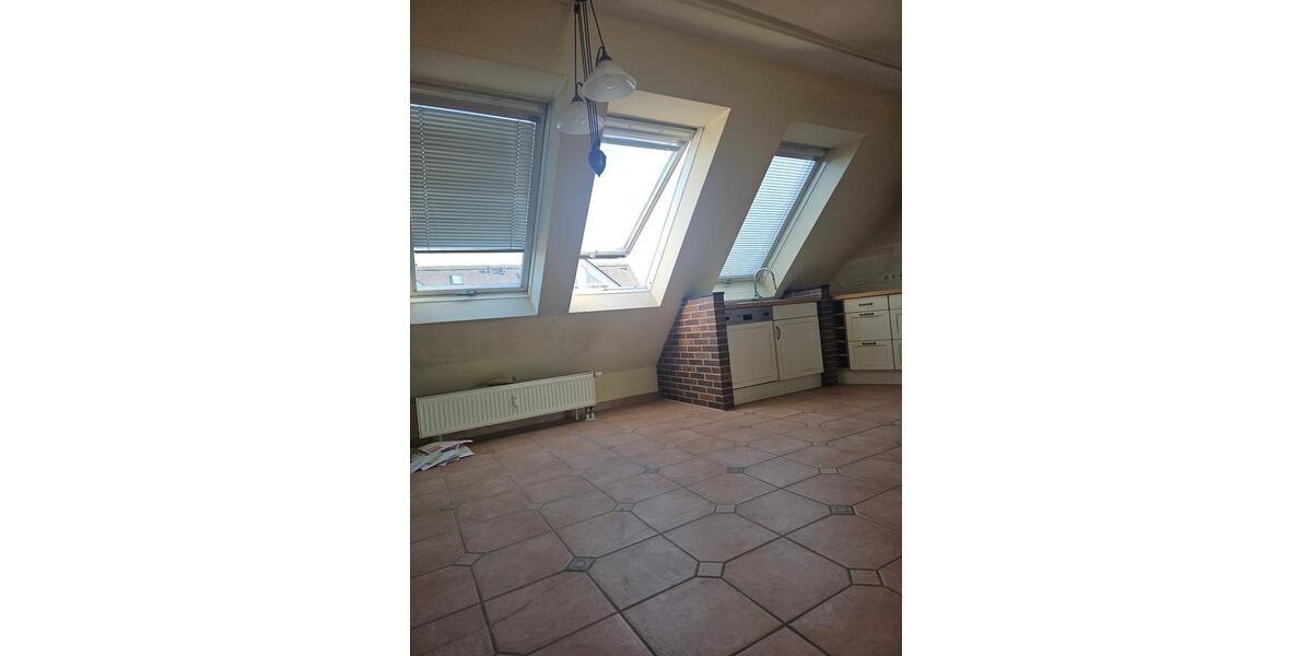 Dachgeschoßwohnung Idstein - 3 Zimmer, 74 m&sup2;, 199.000&euro; | Angebot:26994100
