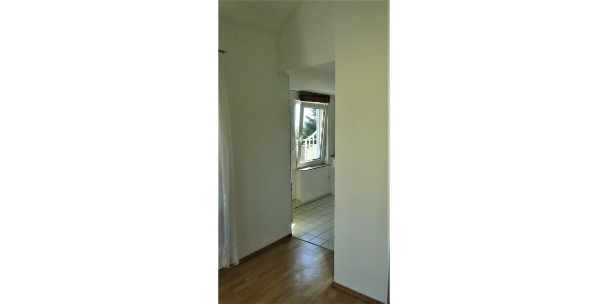 Etagenwohnung Geisenheim - 3 Zimmer, 75 m&sup2;, 820&euro; | Angebot:25870309