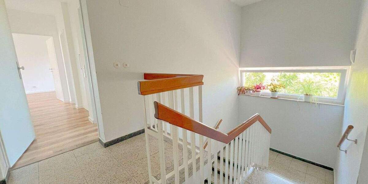 Etagenwohnung Schwalbach am Taunus - 3 Zimmer, 75 m&sup2;, 299.000&euro; | Angebot:24547414