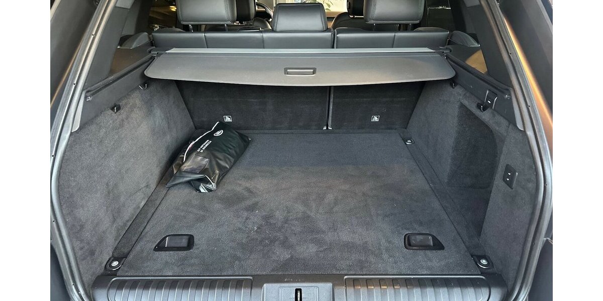 Land Rover Range Rover Sport 3.0 SDV6 HSE Dynamic |PANO|SPUR| 229.907 km 27.999 &euro; Mainz-Kostheim 55246