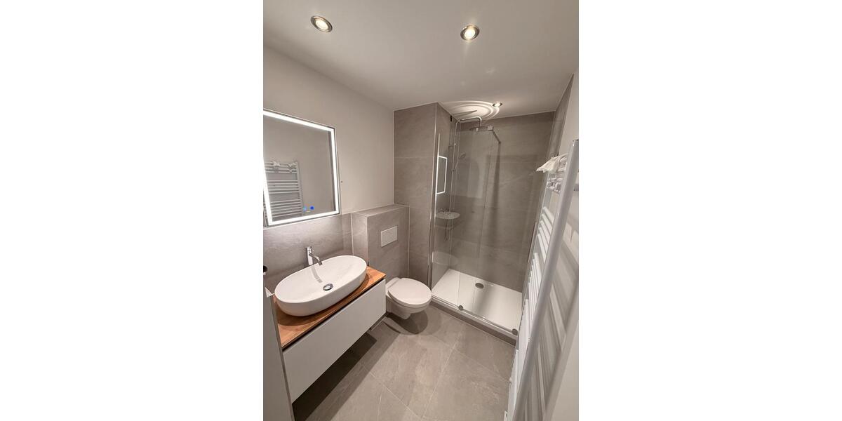 2-Zimmer-Terrassenwohnung - ideal für Berufstätige & Pendler 2 zimmer