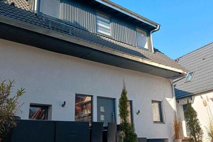 Haus Mommenheim - 8 Zimmer, 200 m&sup2;, 499.000&euro; | Angebot:27040994