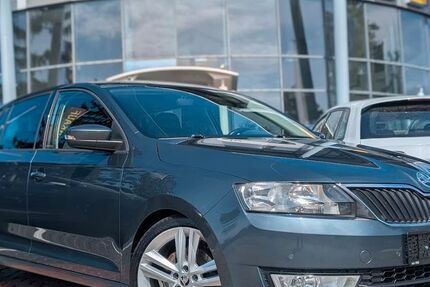Skoda Rapid 129.300 km 9.790 &euro; Mainz 55128