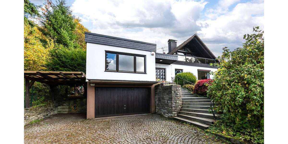 Haus zum Kaufen in Kelkheim- Eppenhain 795.000 € 220 m² 7 zimmer