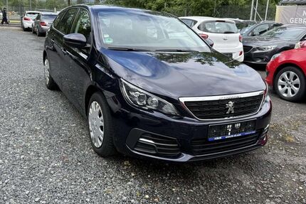 Peugeot 308 105.000 km 7.999 &euro; Wiesbaden 65197