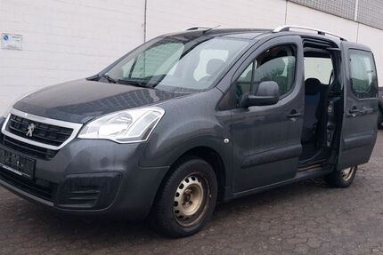 Peugeot Partner 154.000 km 7.499 &euro; Kelkheim ( Taunus ) 65779