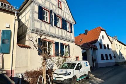 Charmantes Haus zur Miete in direkter Mainlage – Flörsheim 7 zimmer
