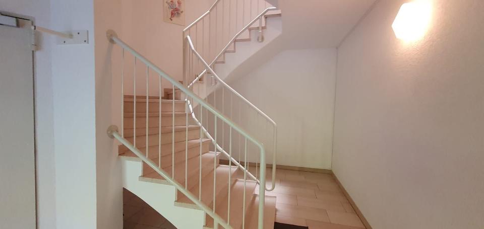 Dachgeschoßwohnung Hattersheim am Main - 3 Zimmer, 84 m&sup2;, 330.000&euro; | Angebot:22840438