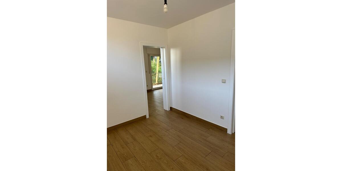 Etagenwohnung Mainz Mombach - 3.5 Zimmer, 98 m&sup2;, 1.350&euro; | Angebot:24660184