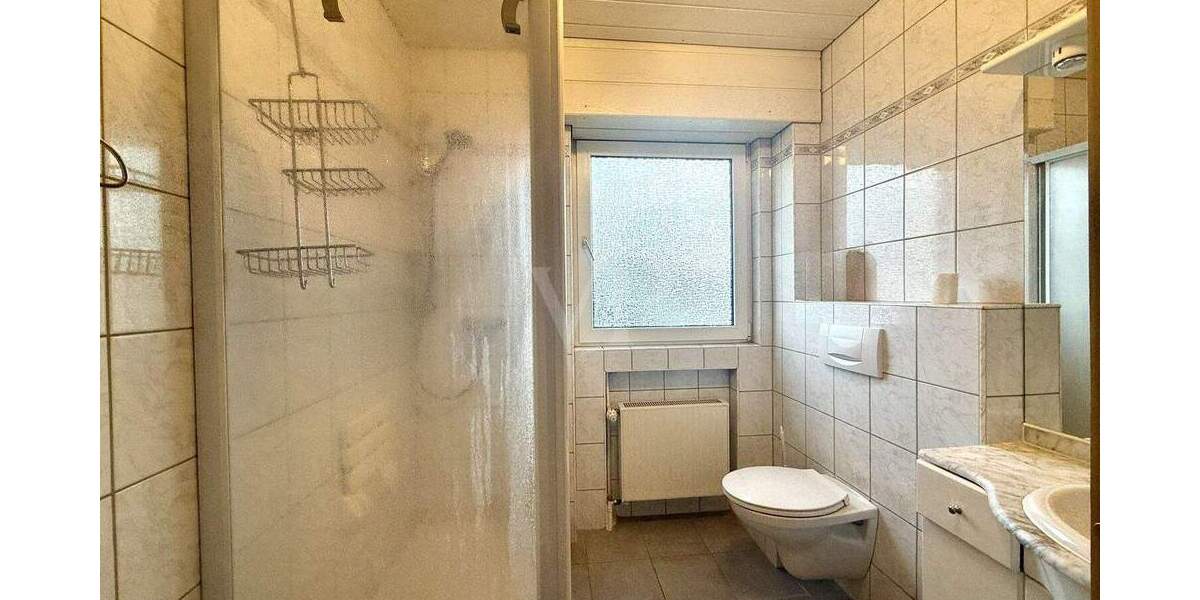 Mehrfamilienhaus, Wohnhaus Kelkheim (Taunus) Kelkheim - 8 Zimmer, 183 m&sup2;, 845.000&euro; | Angebot:25682197
