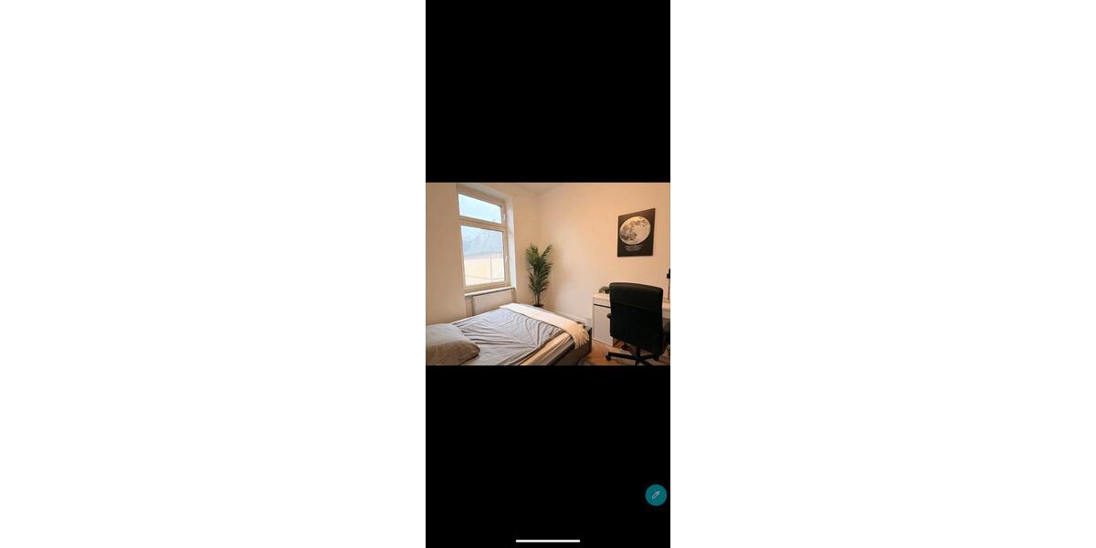 Etagenwohnung Wiesbaden Nordost - 4 Zimmer, 12 m&sup2;, 650&euro; | Angebot:26102421