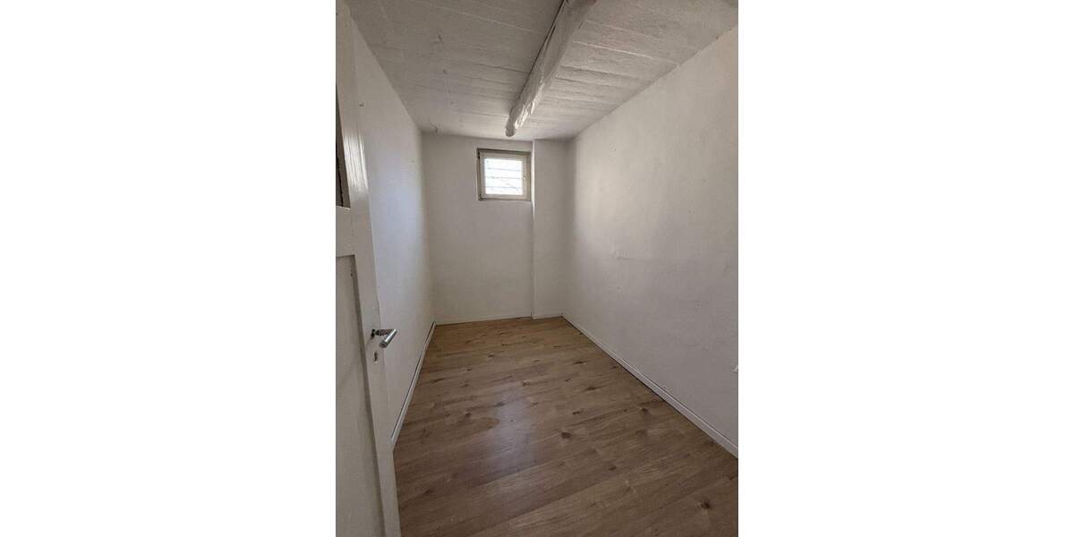 Sofort verfügbare Lagerfläche 113?m² - zentral in Mainz-Kastel zimmer