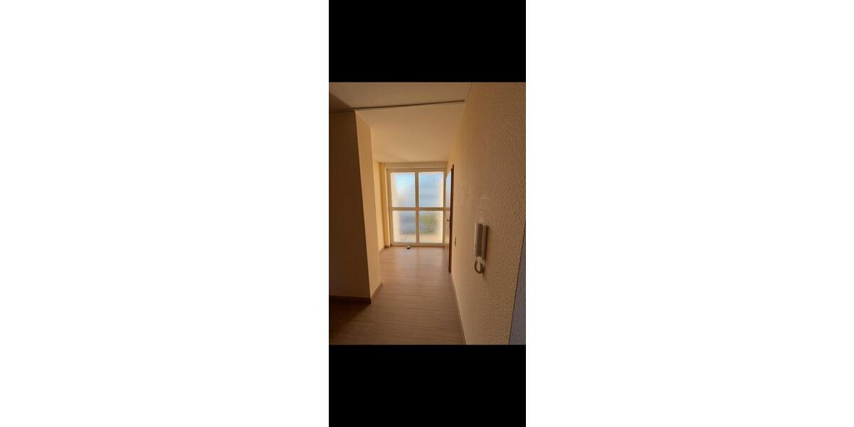 Etagenwohnung Trebur - 3 Zimmer, 114 m&sup2;, 1.550&euro; | Angebot:25936574