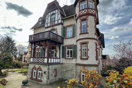 Villenetage mit überhohen Decken in 1 A Innenstadtlage 3 zimmer