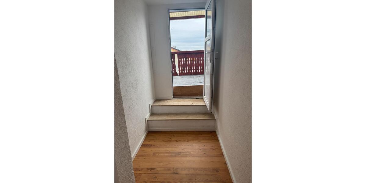 Etagenwohnung Büttelborn - 6 Zimmer, 93 m&sup2;, 1.250&euro; | Angebot:25379359