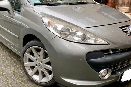 Peugeot 207 210.000 km 2.299 &euro; Wiesbaden 65197