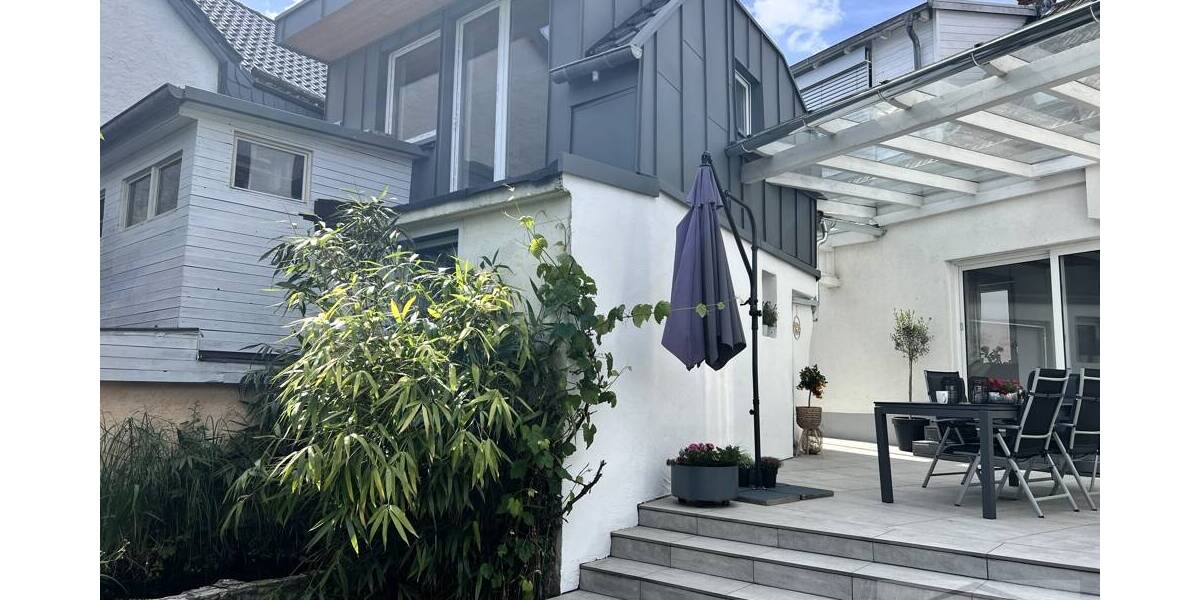 Einfamilienhaus Taunusstein / Neuhof Neuhof - 8 Zimmer, 224 m&sup2;, 749.000&euro; | Angebot:26218735