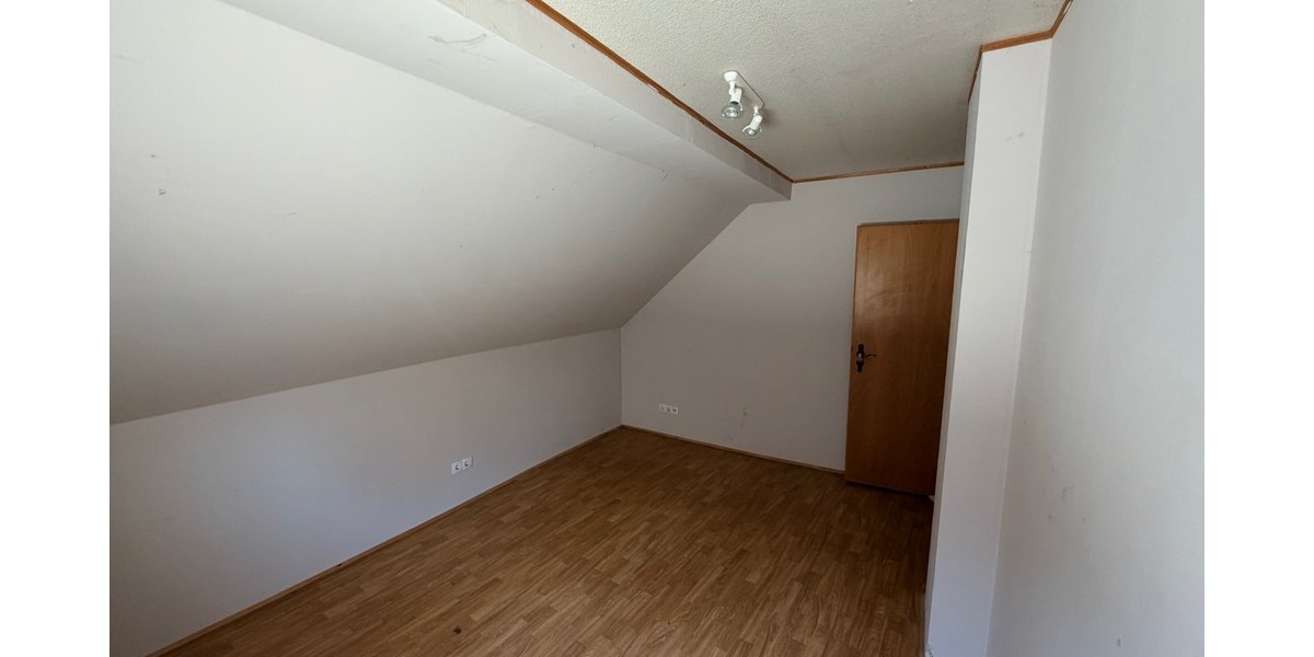 ***Sanierungsobjekt mit großem Potenzial in Mainz-Finthen, flexible Nutzungsmöglichkeiten*** - Einfamilienhaus Mainz Finthen | Angebot:26262022