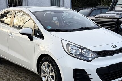 Kia Rio 78.000 km 6.999 &euro; Wiesbaden 65199