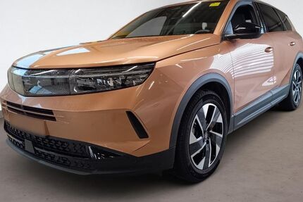 Opel Grandland (X) 13.600 km 29.989 &euro; Rüsselsheim 65428