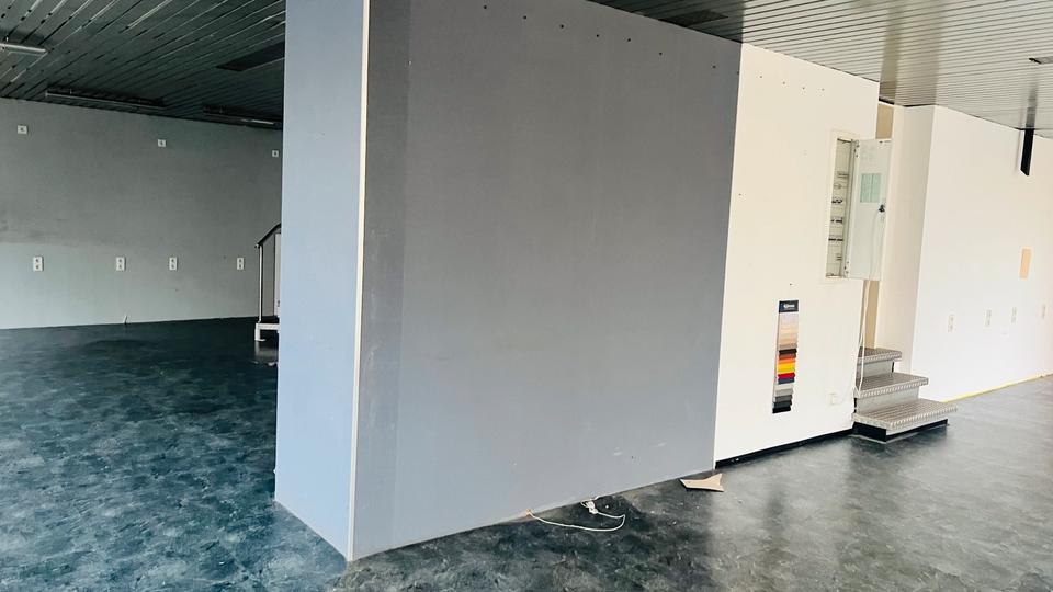 Gewerbefläche, kiosk,MassagenStudio zimmer