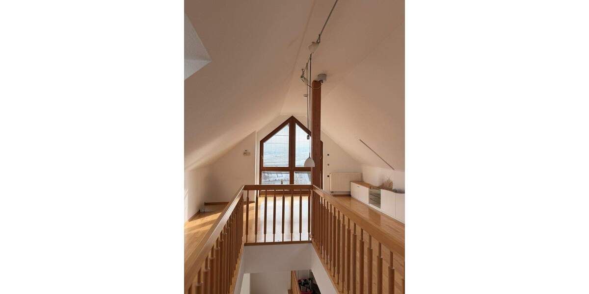 Einfamilienhaus Idstein - 8 Zimmer, 266 m&sup2;, 990.000&euro; | Angebot:25657464