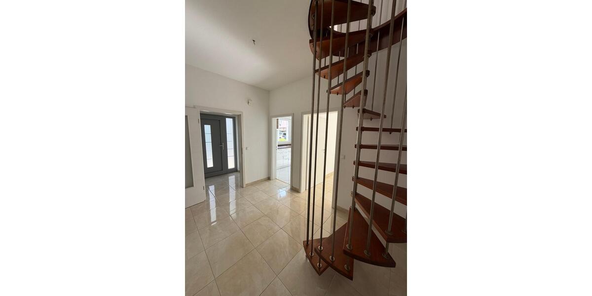 Einfamilienhaus Liederbach am Taunus - 5 Zimmer, 130 m&sup2;, 1.800&euro; | Angebot:26630942