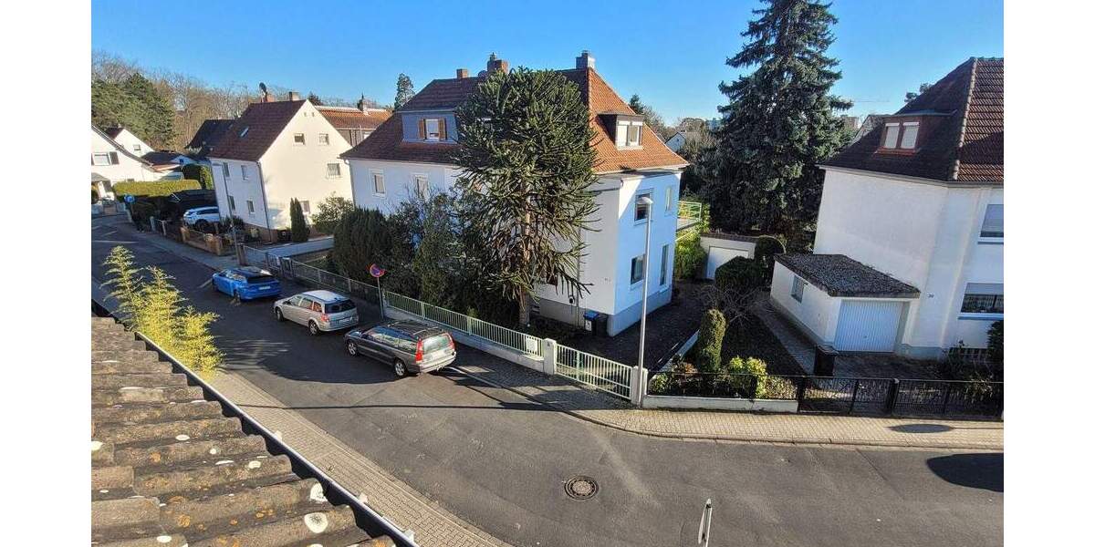 Etagenwohnung Rüsselsheim - 7 Zimmer, 120 m&sup2;, 2.600&euro; | Angebot:25998817