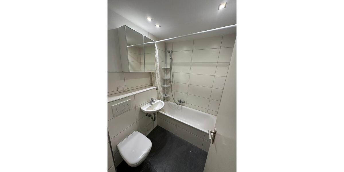 Hochparterre Eschborn - 1 Zimmer, 29 m&sup2;, 135.000&euro; | Angebot:26256487