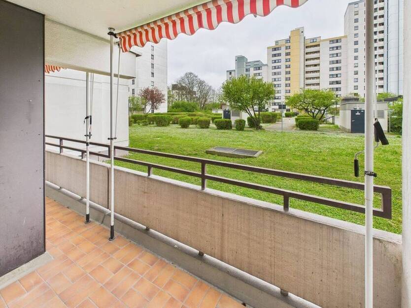 Komfortables Wohnen für Jung & Alt - 3-Zimmer-Wohnung mit sonniger Loggia und Tiefgarage