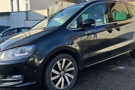 VW Sharan 181.200 km 19.600 € Hofheim am Taunus 65719