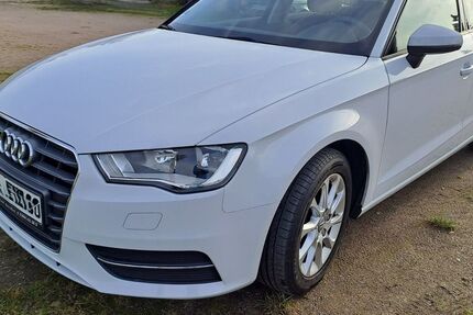 Audi A3 171.300 km 9.400 &euro; Mainz 55130