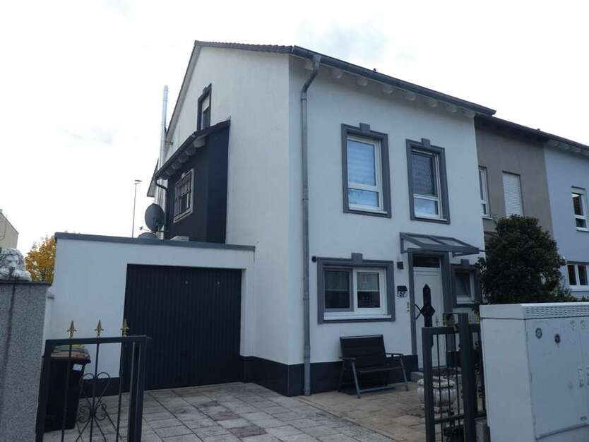 Haus zum Kaufen in Frankfurt am Main 880.000 € 163 m² 5 zimmer