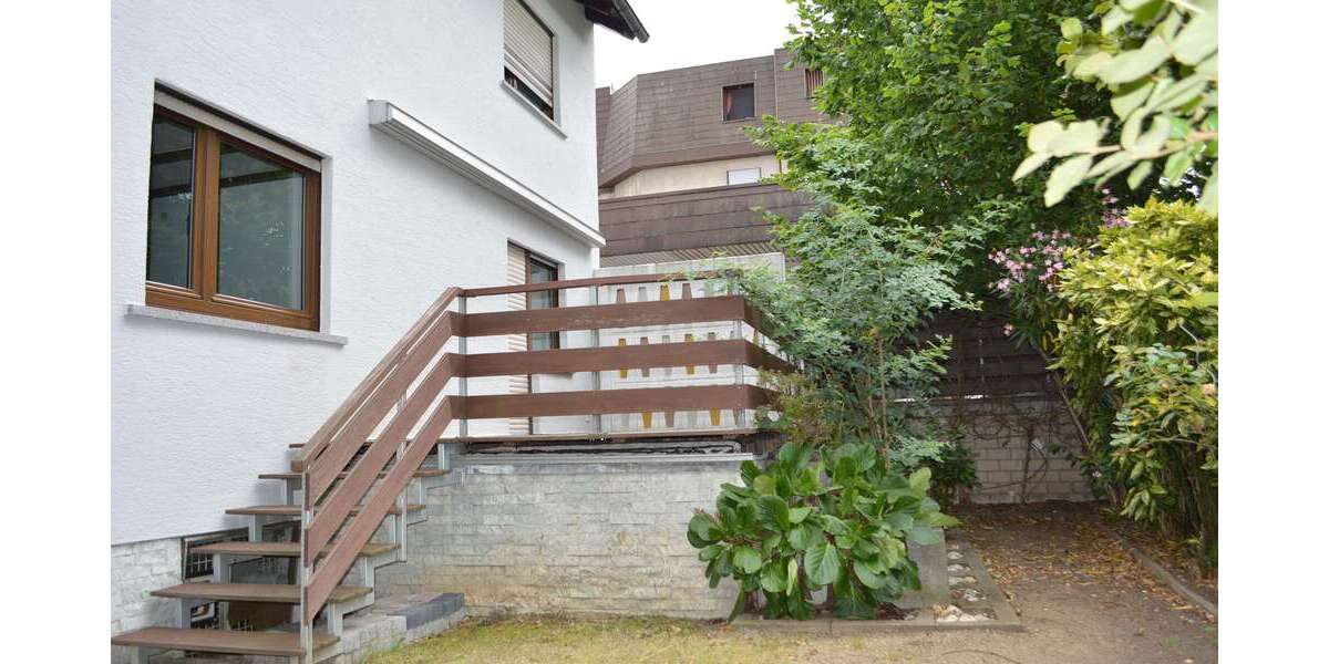 Etagenwohnung Raunheim - 5 Zimmer, 127 m&sup2;, 2.100&euro; | Angebot:25755707