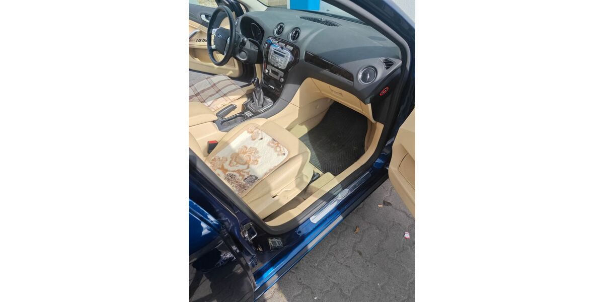 Ford Mondeo 54.000 km 9.500 &euro; Mainz 55128