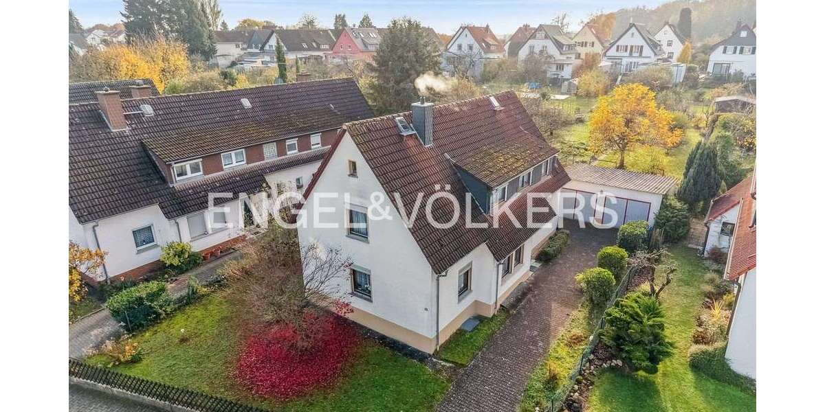 Haus zum Kaufen in Schwalbach 650.000 € 153 m² 8 zimmer