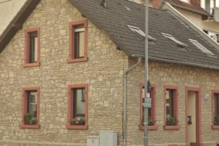 Haus Ingelheim am Rhein - 4 Zimmer, 160 m&sup2;, 2.200&euro; | Angebot:25963763