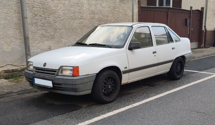 Opel Kadett 53.000 km 2.000 &euro; Trebur 65468