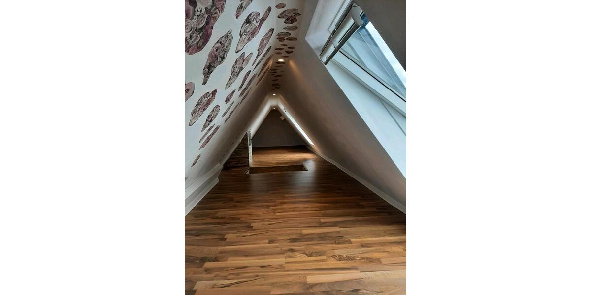 Einfamilienhaus Mainz Lerchenberg - 8 Zimmer, 200 m&sup2;, 699.000&euro; | Angebot:24831229