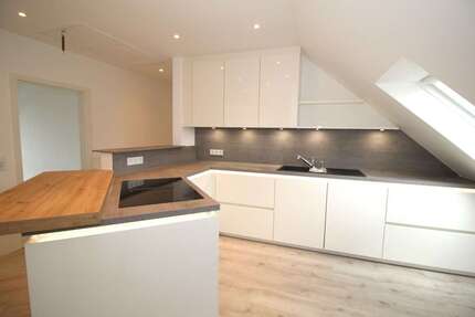 Wohnung Eppstein-Vockenhausen Vockenhausen - 4 Zimmer, 123 m&sup2;, 1.500&euro; | Angebot:27324465
