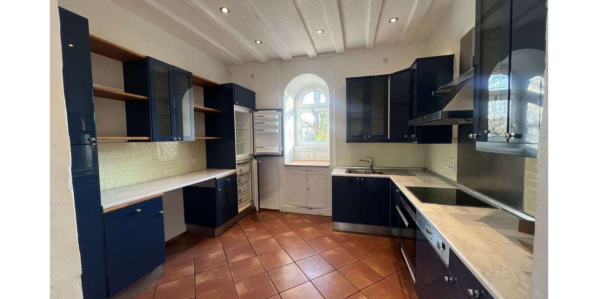 Etagenwohnung Wiesbaden Nordost - 5 Zimmer, 180 m&sup2;, 3.200&euro; | Angebot:26130658