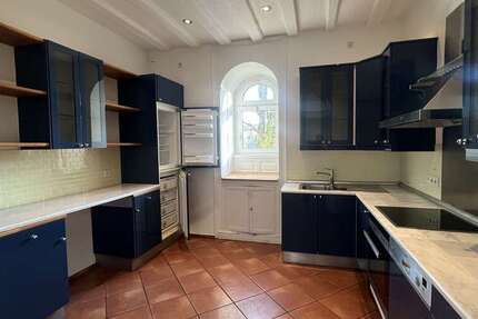 Wohnung Wiesbaden Nordost - 5 Zimmer, 180 m&sup2;, 3.200&euro; | Angebot:26130658