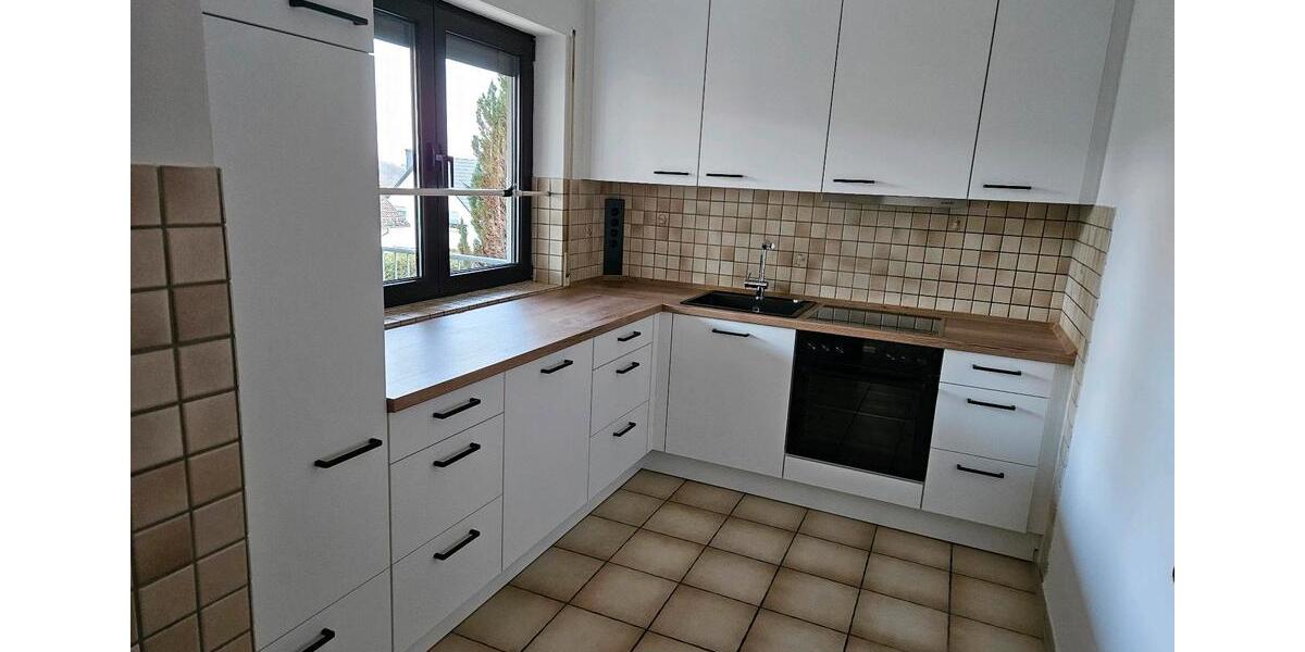 Etagenwohnung Eltville am Rhein Rauenthal - 5 Zimmer, 137 m&sup2;, 1.100&euro; | Angebot:25570238