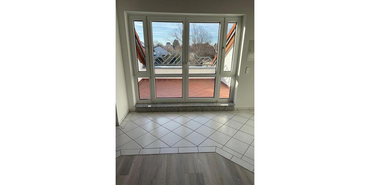 Helle 3-Zimmerwohung Dachgeschoss in attraktiver Lage 3 zimmer