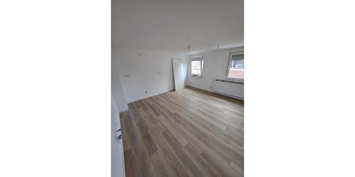 Erstbezug nach Kernsanierung – großzügige 4-Zimmer-Wohnung 4 zimmer