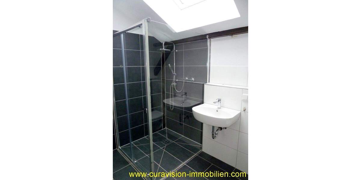 Perfektes Zusammenspiel – Wohnen und Arbeiten unter einem Dach 5 zimmer