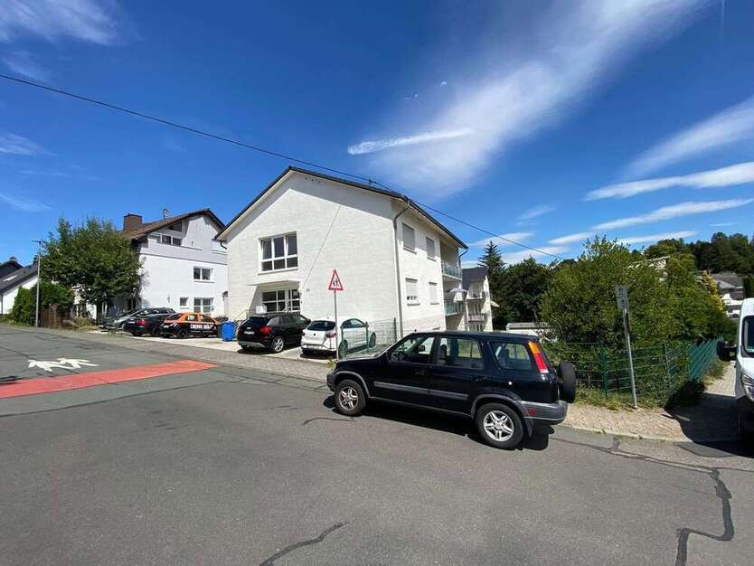Haus zum Kaufen in Taunusstein 800.000 € 366 m²
