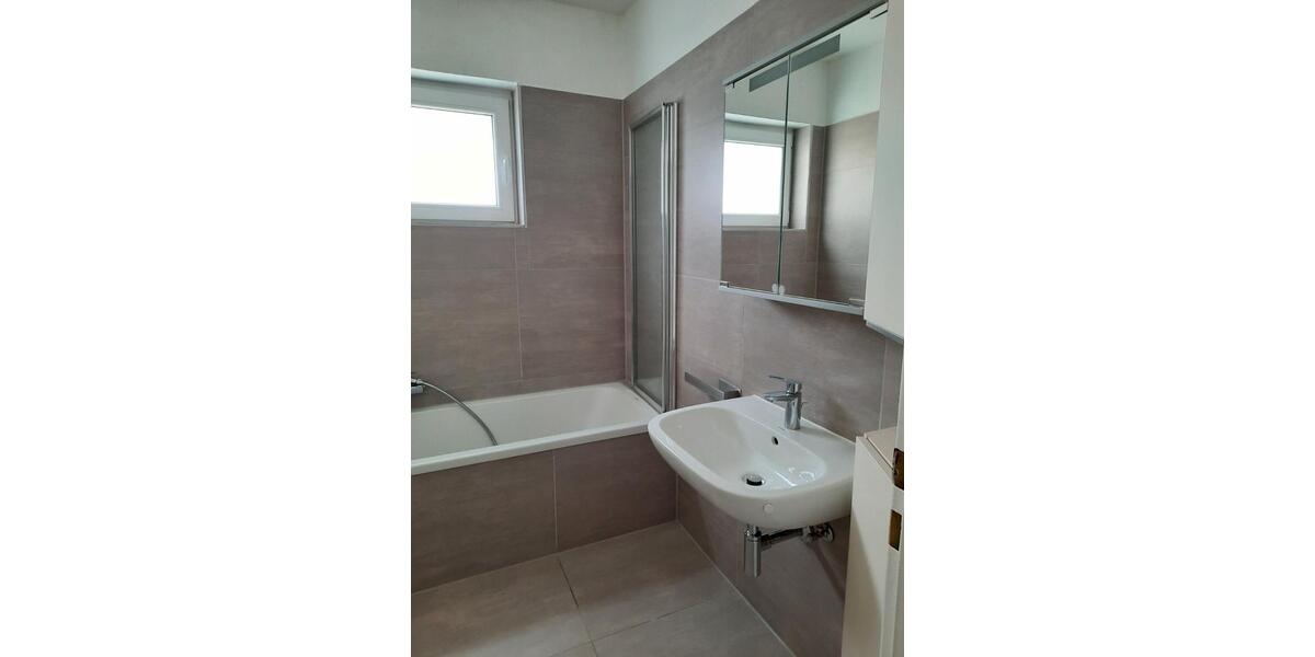 Etagenwohnung Frankfurt am Main Sossenheim - 1 Zimmer, 38 m&sup2;, 185.000&euro; | Angebot:26126129