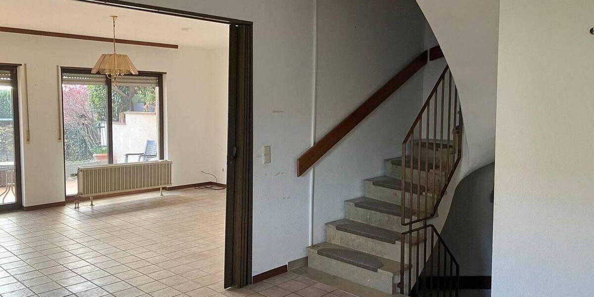 Reihenendhaus Wiesbaden Nordenstadt - 6 Zimmer, 150 m&sup2;, 580.000&euro; | Angebot:25720800