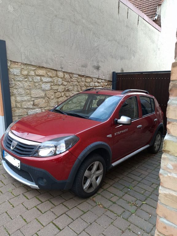 Dacia Sandero 126.000 km 3.000 € Vendersheim 55578